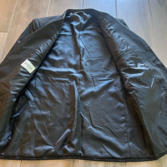 Men’s Versini 100% Wool Pinstripe Blazer Black Color Jacket Sports Coat 43 R - Picture 8 of 10